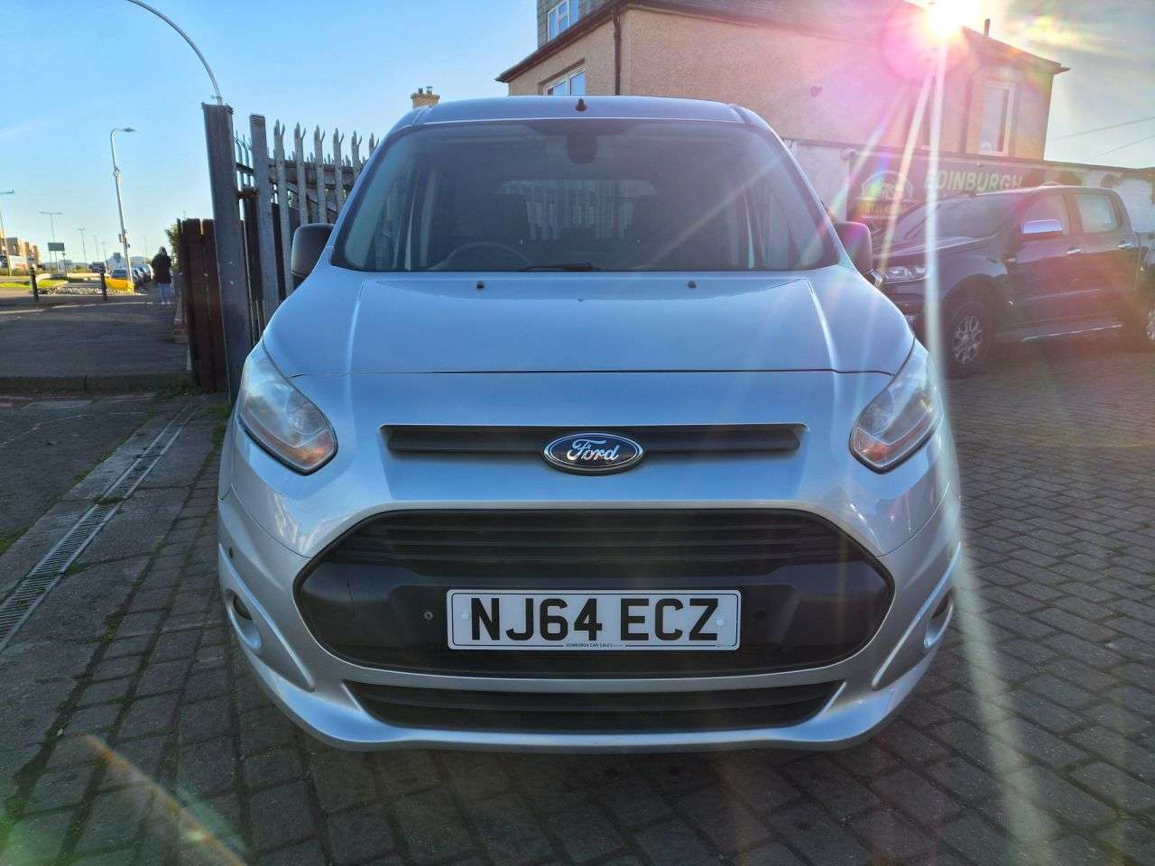 A 2014 FORD TOURNEO CONNECT 1.6 TDCi Zetec MPV 5dr Diesel Manual Euro 5 (95 ps) A 2014 FORD TOURNEO CONNECT 1.6 TDCi Zetec MPV 5dr Diesel Manual Euro 5 (95 ps)