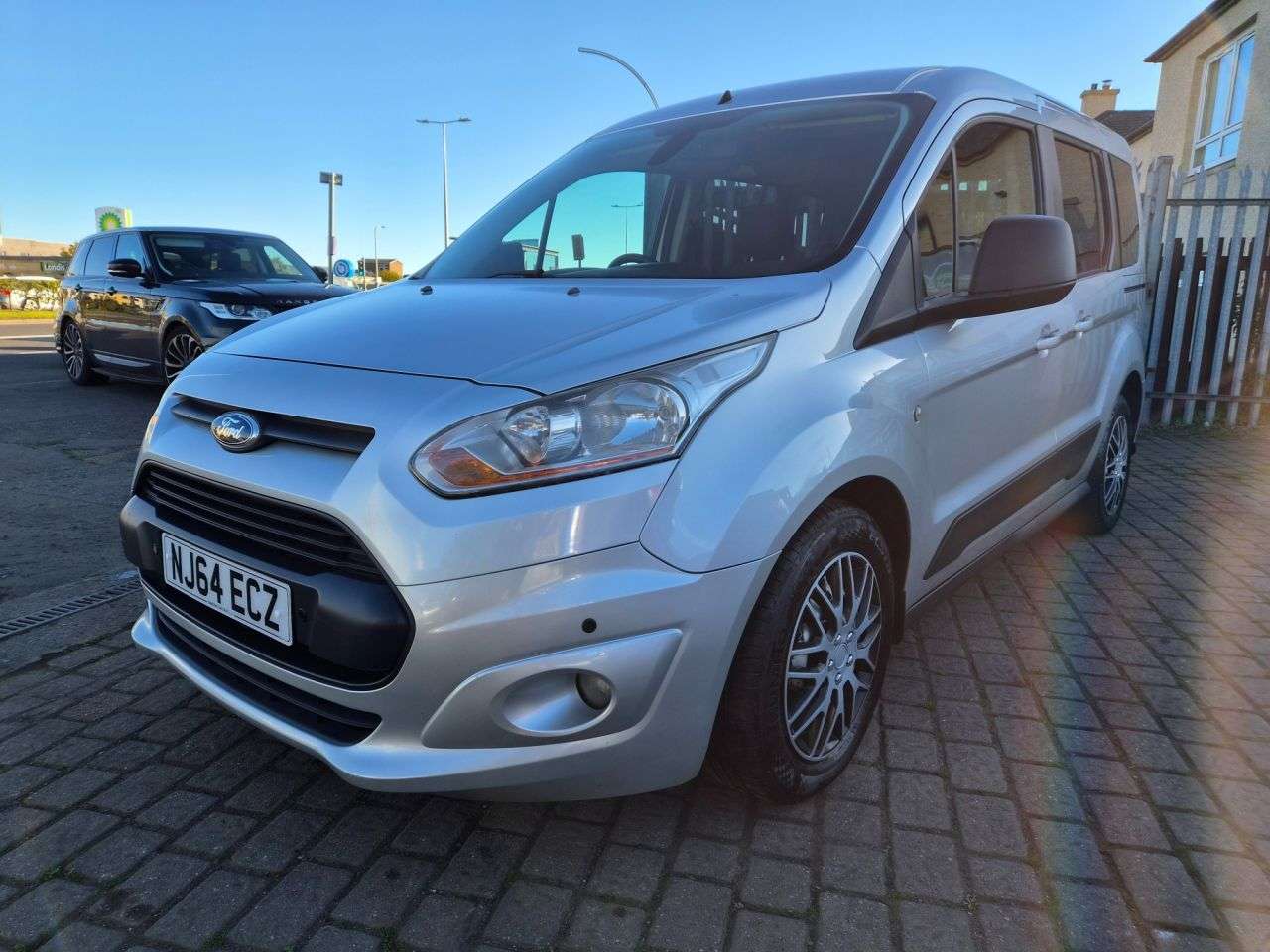 A 2014 FORD TOURNEO CONNECT 1.6 TDCi Zetec MPV 5dr Diesel Manual Euro 5 (95 ps) A 2014 FORD TOURNEO CONNECT 1.6 TDCi Zetec MPV 5dr Diesel Manual Euro 5 (95 ps)