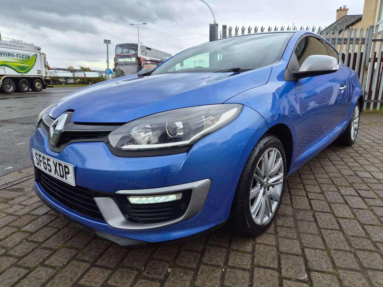 A 2015 RENAULT MEGANE 1.5 dCi GT Line Nav Coupe 3dr Diesel Manual Euro 6 (s/s) (110 ps) A 2015 RENAULT MEGANE 1.5 dCi GT Line Nav Coupe 3dr Diesel Manual Euro 6 (s/s) (110 ps)