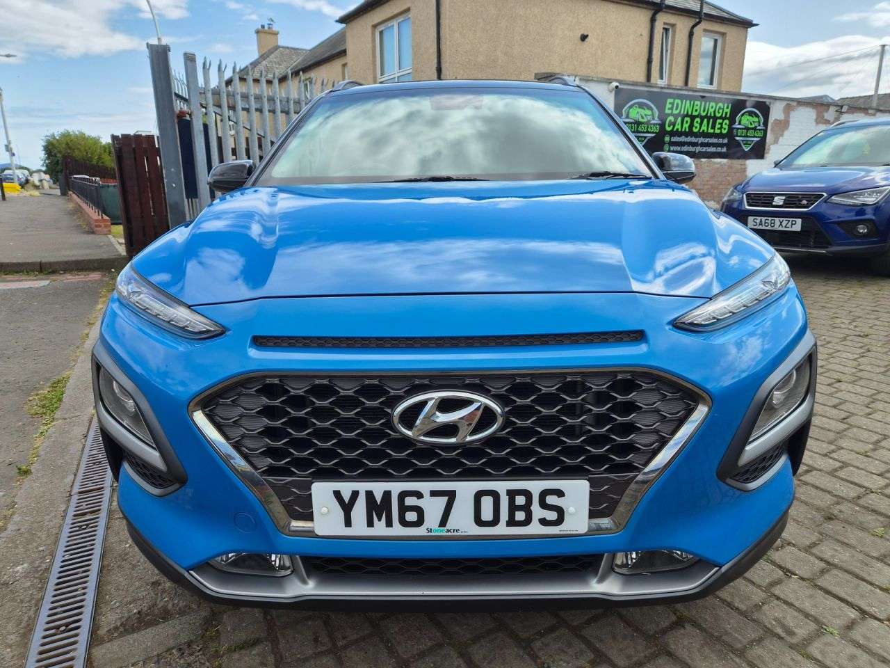 A 2018 HYUNDAI KONA 1.0 T-GDi Blue Drive Premium SUV 5dr Petrol Manual Euro 6 (s/s) (120 ps) A 2018 HYUNDAI KONA 1.0 T-GDi Blue Drive Premium SUV 5dr Petrol Manual Euro 6 (s/s) (120 ps)
