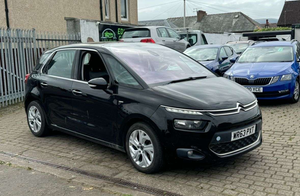 A 2013 CITROEN C4 PICASSO 1.6 e-HDi Airdream Exclusive MPV 5dr Diesel Manual Euro 5 (s/s) (115 ps) A 2013 CITROEN C4 PICASSO 1.6 e-HDi Airdream Exclusive MPV 5dr Diesel Manual Euro 5 (s/s) (115 ps)