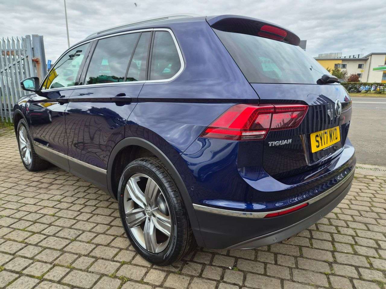 2017 VOLKSWAGEN TIGUAN 2017 VOLKSWAGEN TIGUAN