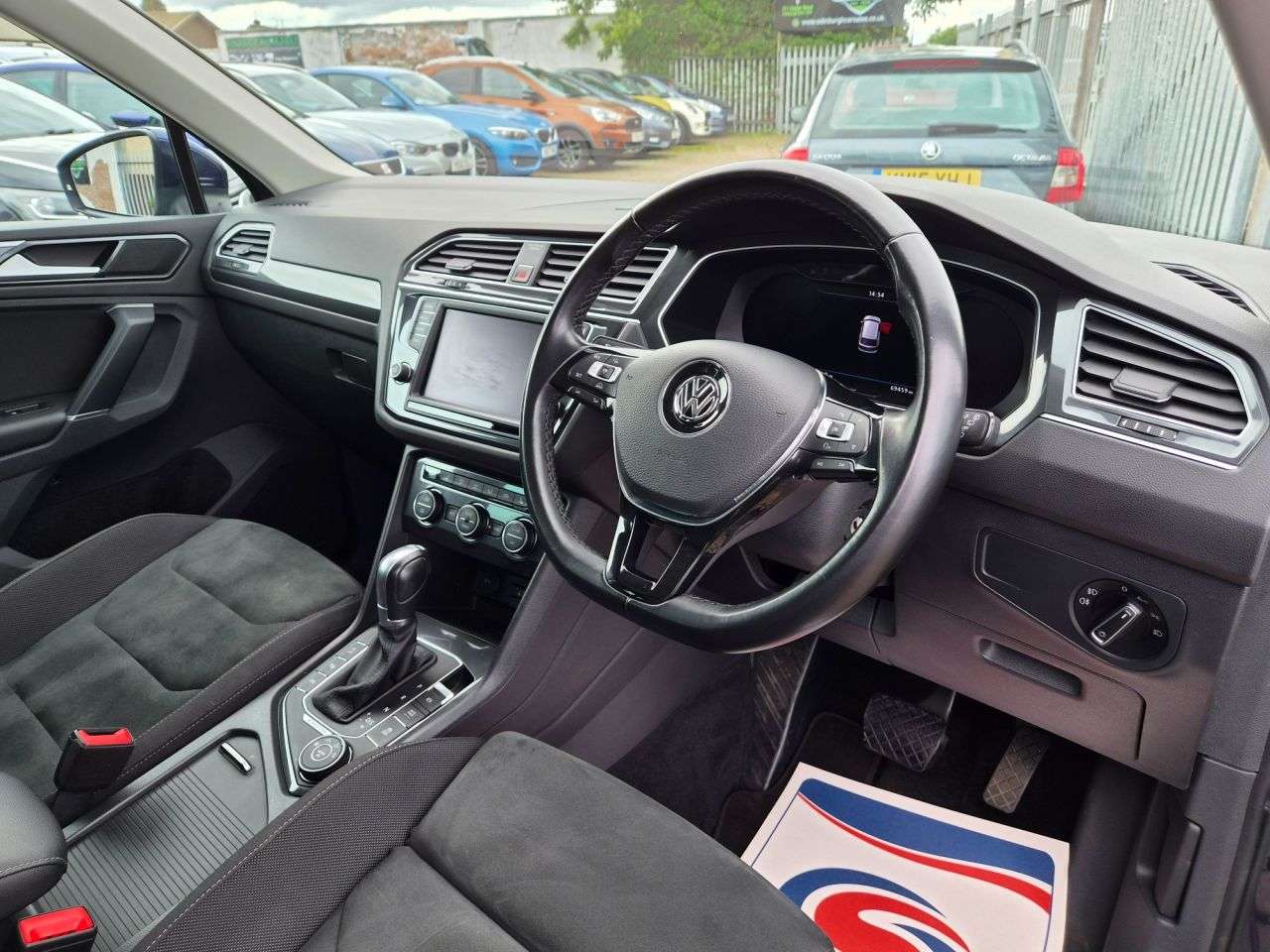 2017 VOLKSWAGEN TIGUAN 2017 VOLKSWAGEN TIGUAN