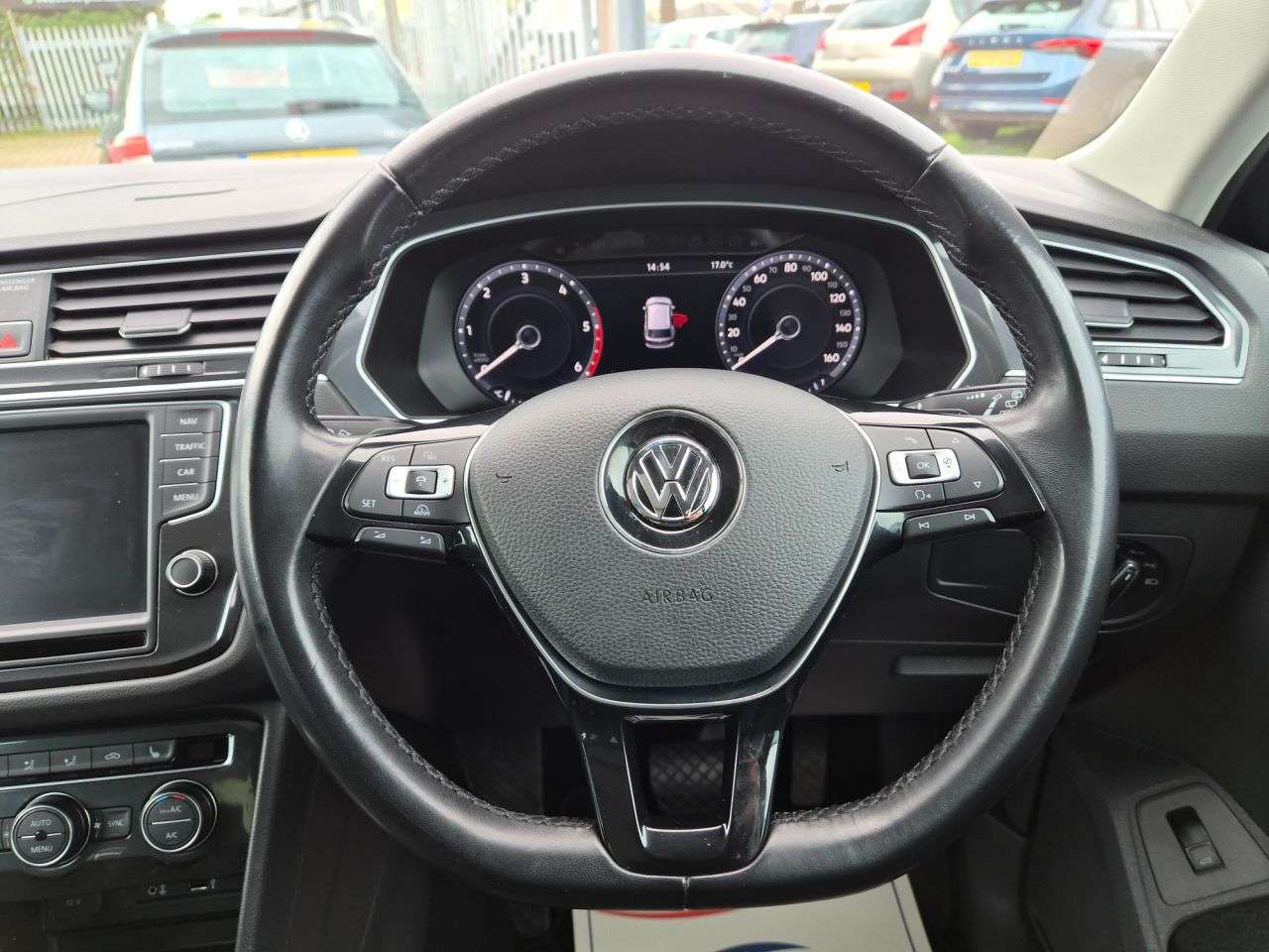 2017 VOLKSWAGEN TIGUAN 2017 VOLKSWAGEN TIGUAN