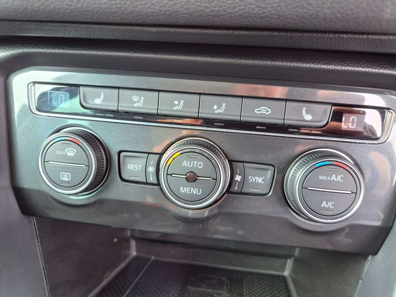2017 VOLKSWAGEN TIGUAN 2017 VOLKSWAGEN TIGUAN