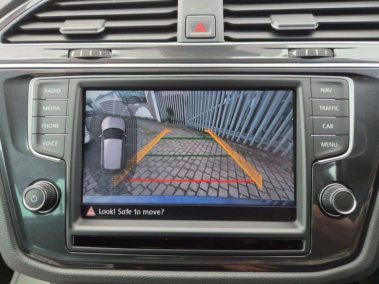 2017 VOLKSWAGEN TIGUAN 2017 VOLKSWAGEN TIGUAN