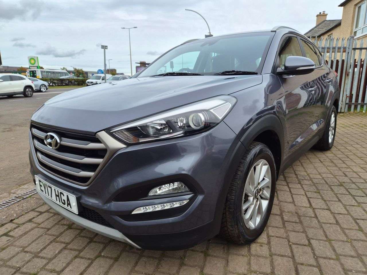 A 2017 HYUNDAI TUCSON 1.7 CRDi Blue Drive SE Nav SUV 5dr Diesel Manual Euro 6 (s/s) (116 ps) A 2017 HYUNDAI TUCSON 1.7 CRDi Blue Drive SE Nav SUV 5dr Diesel Manual Euro 6 (s/s) (116 ps)