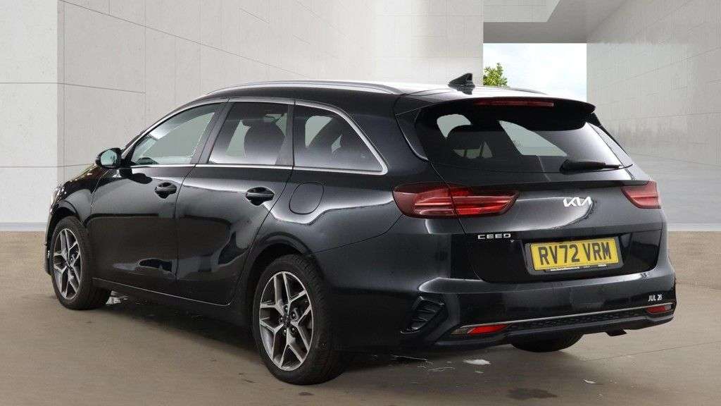 A 2022 KIA CEED 1.5 T-GDi 3 Sportswagon 5dr Petrol Manual Euro 6 (s/s) (158 bhp) A 2022 KIA CEED 1.5 T-GDi 3 Sportswagon 5dr Petrol Manual Euro 6 (s/s) (158 bhp)