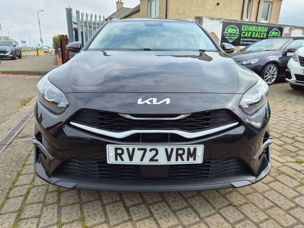 A 2022 KIA CEED 1.5 T-GDi 3 Sportswagon 5dr Petrol Manual Euro 6 (s/s) (158 bhp) A 2022 KIA CEED 1.5 T-GDi 3 Sportswagon 5dr Petrol Manual Euro 6 (s/s) (158 bhp)