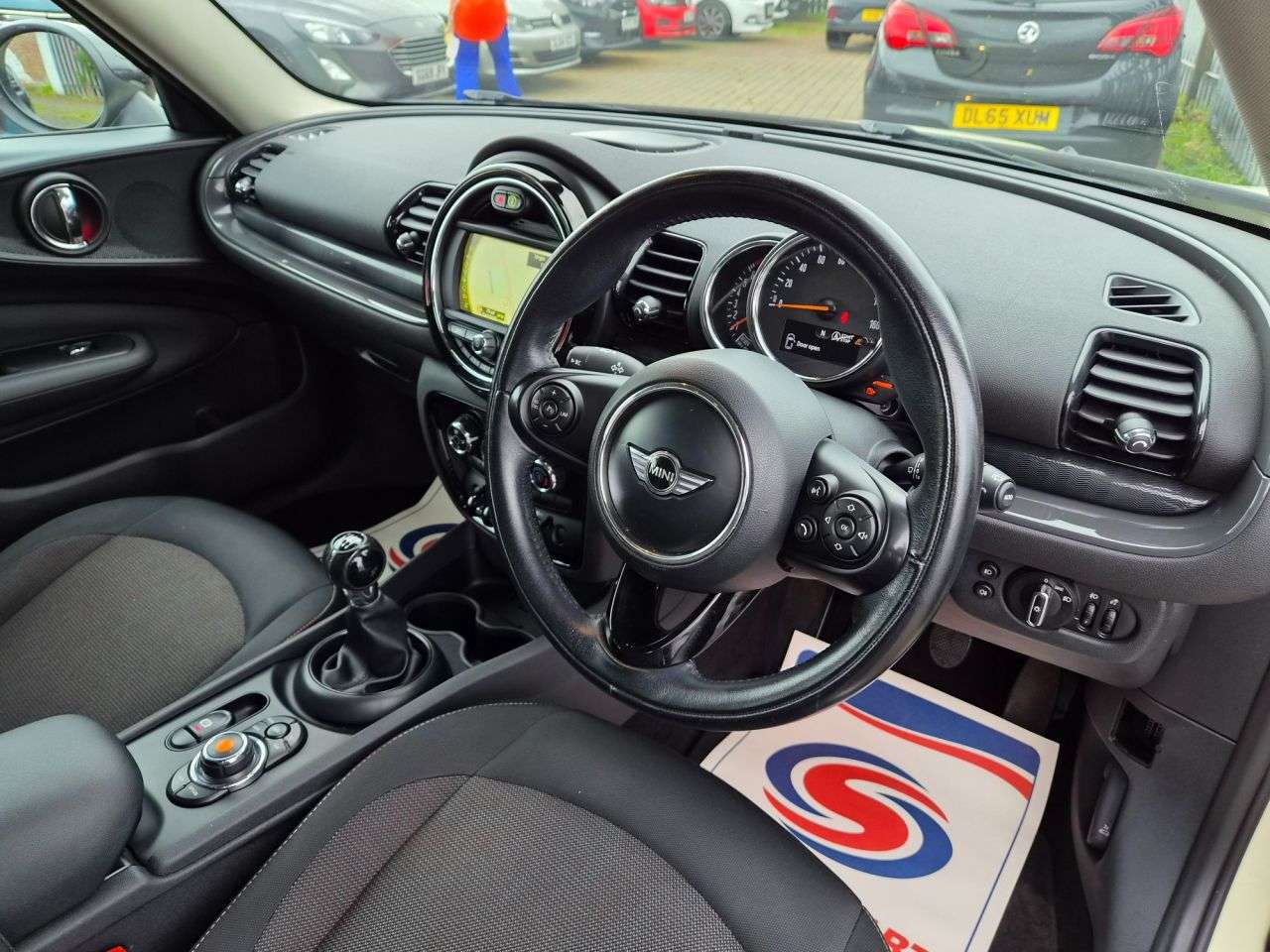 2015 MINI CLUBMAN 2015 MINI CLUBMAN