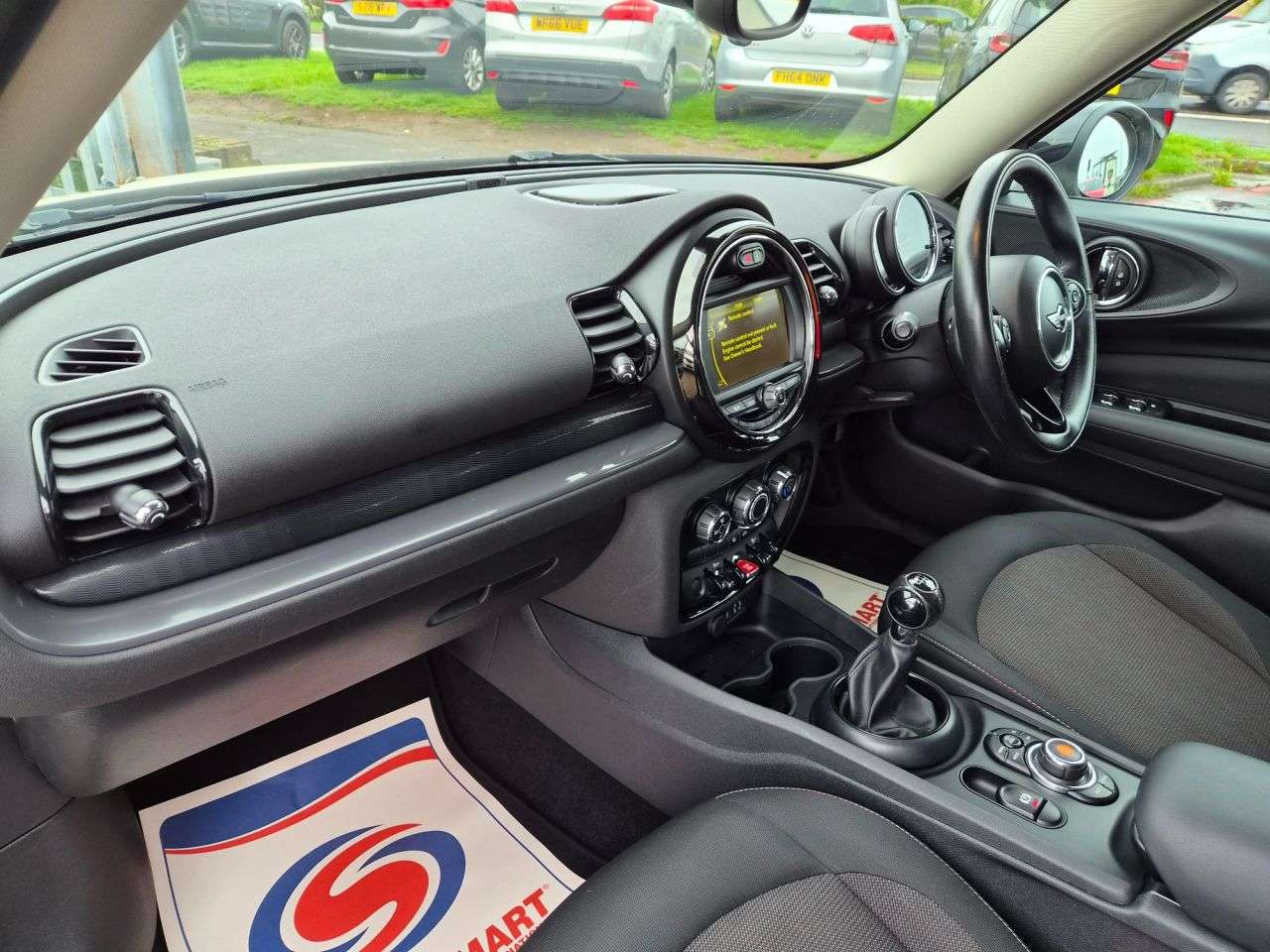 2015 MINI CLUBMAN 2015 MINI CLUBMAN