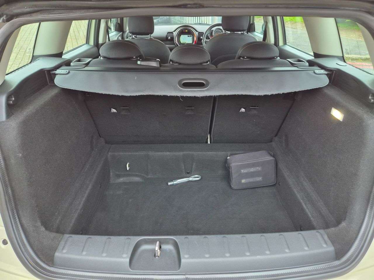 2015 MINI CLUBMAN 2015 MINI CLUBMAN