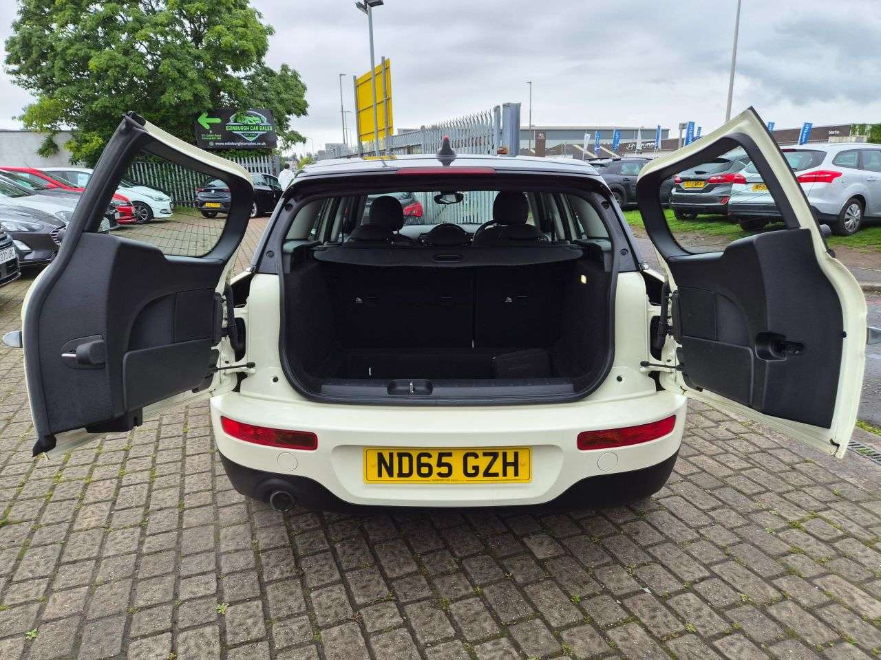 2015 MINI CLUBMAN 2015 MINI CLUBMAN