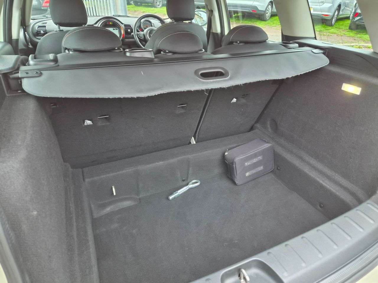 2015 MINI CLUBMAN 2015 MINI CLUBMAN