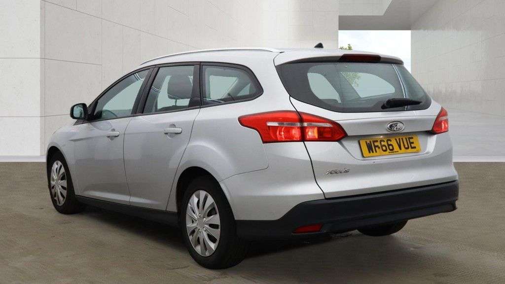 A 2016 FORD FOCUS 1.5 TDCi ECOnetic Style Estate 5dr Diesel Manual Euro 6 (s/s) (105 ps) 2 KE A 2016 FORD FOCUS 1.5 TDCi ECOnetic Style Estate 5dr Diesel Manual Euro 6 (s/s) (105 ps) 2 KE
