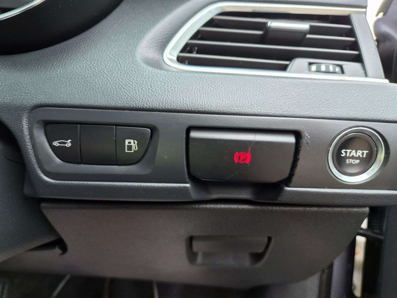 2015 PEUGEOT 508 2015 PEUGEOT 508