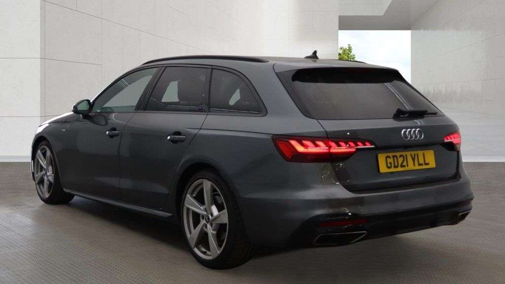 A 2021 AUDI A4 AVANT 2.0 TDI 35 S line Estate 5dr Diesel S Tronic Euro 6 (s/s) (163 ps) A 2021 AUDI A4 AVANT 2.0 TDI 35 S line Estate 5dr Diesel S Tronic Euro 6 (s/s) (163 ps)