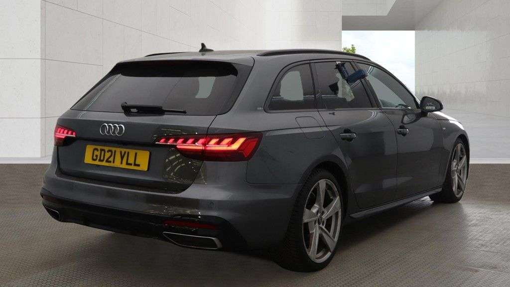 2021 AUDI A4 AVANT 2021 AUDI A4 AVANT