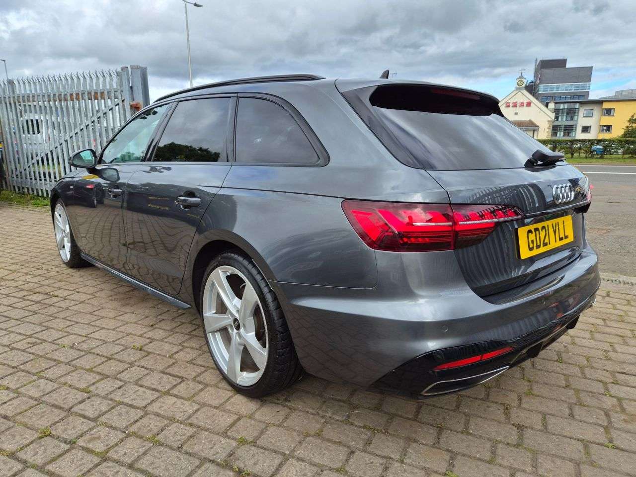 2021 AUDI A4 AVANT 2021 AUDI A4 AVANT
