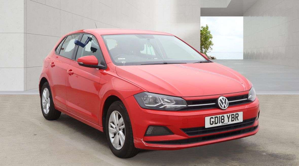 A 2018 VOLKSWAGEN POLO 1.0 SE Hatchback 5dr Petrol Manual Euro 6 (s/s) (75 ps) A 2018 VOLKSWAGEN POLO 1.0 SE Hatchback 5dr Petrol Manual Euro 6 (s/s) (75 ps)