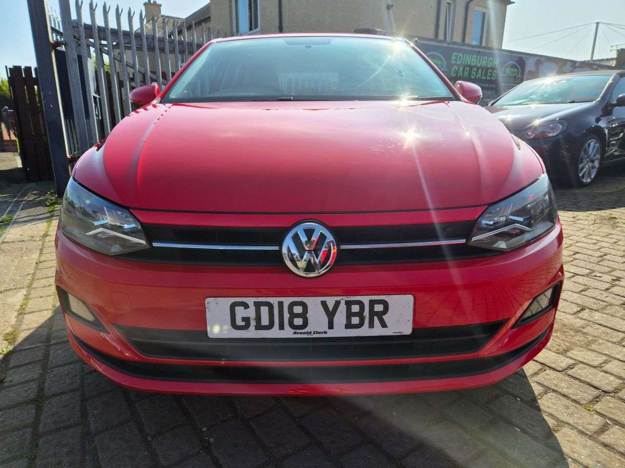 A 2018 VOLKSWAGEN POLO 1.0 SE Hatchback 5dr Petrol Manual Euro 6 (s/s) (75 ps) A 2018 VOLKSWAGEN POLO 1.0 SE Hatchback 5dr Petrol Manual Euro 6 (s/s) (75 ps)