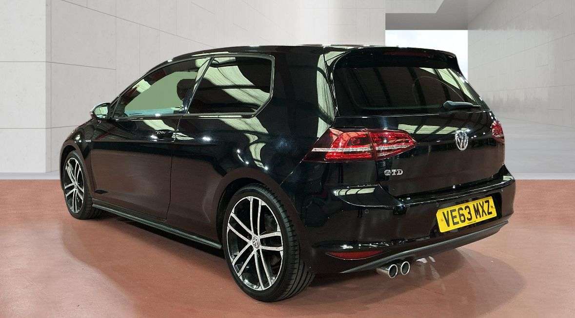 A 2014 VOLKSWAGEN GOLF 2.0 TDI BlueMotion Tech GTD Hatchback 3dr Diesel Manual Euro 6 (s/s) (184 p A 2014 VOLKSWAGEN GOLF 2.0 TDI BlueMotion Tech GTD Hatchback 3dr Diesel Manual Euro 6 (s/s) (184 p