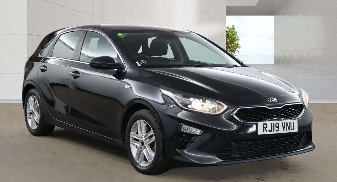 A 2019 KIA CEED 1.6 CRDi ECO 2 Hatchback 5dr Diesel Manual Euro 6 (s/s) (114 bhp) A 2019 KIA CEED 1.6 CRDi ECO 2 Hatchback 5dr Diesel Manual Euro 6 (s/s) (114 bhp)