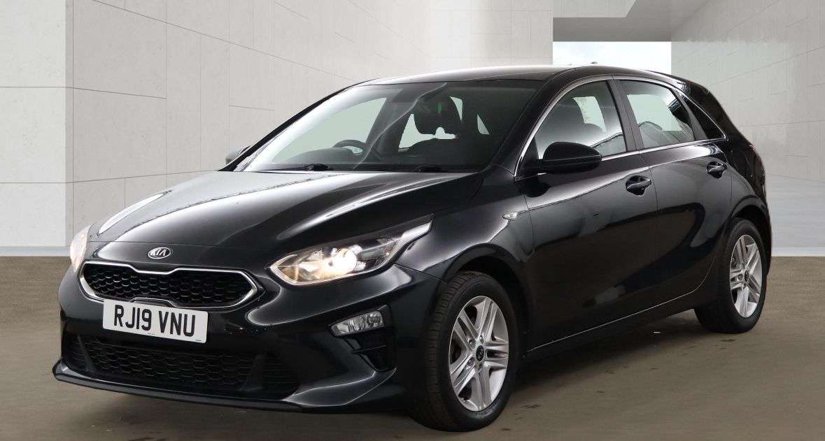 A 2019 KIA CEED 1.6 CRDi ECO 2 Hatchback 5dr Diesel Manual Euro 6 (s/s) (114 bhp) A 2019 KIA CEED 1.6 CRDi ECO 2 Hatchback 5dr Diesel Manual Euro 6 (s/s) (114 bhp)