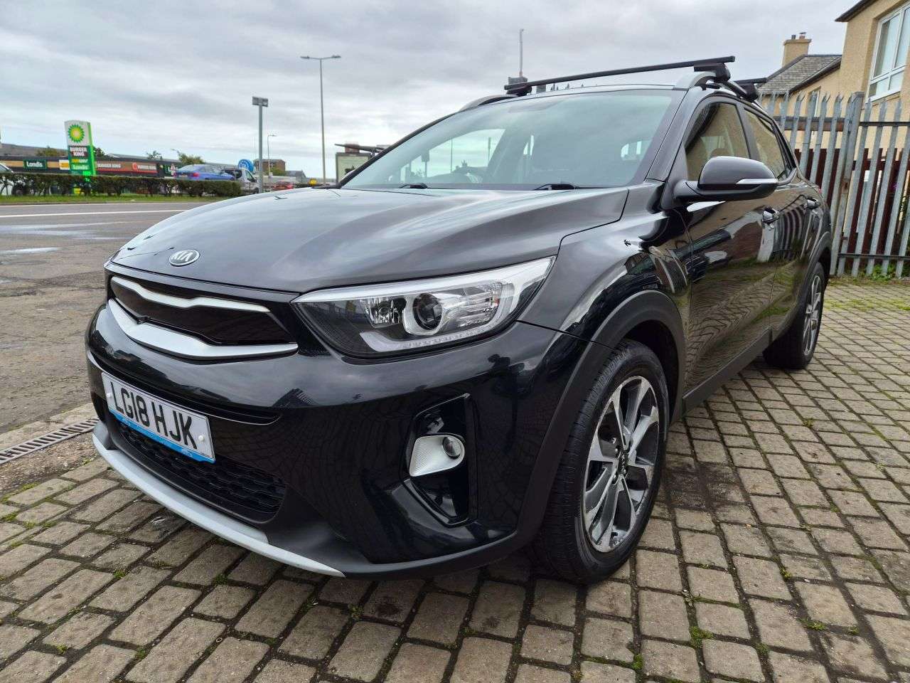 A 2018 KIA STONIC 1.6 CRDi 2 SUV 5dr Diesel Manual Euro 6 (s/s) (108 bhp) A 2018 KIA STONIC 1.6 CRDi 2 SUV 5dr Diesel Manual Euro 6 (s/s) (108 bhp)