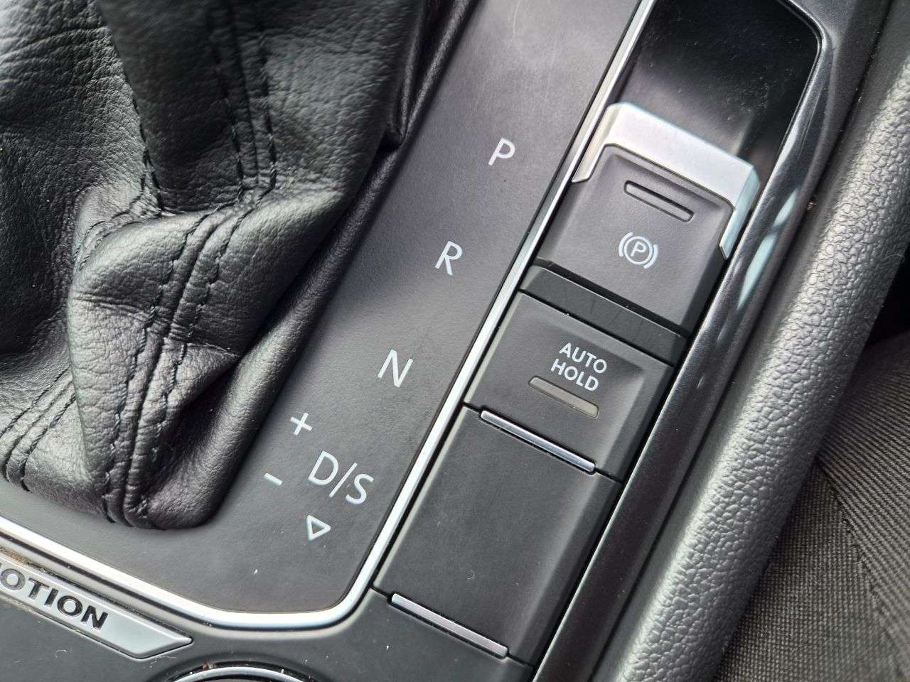 2018 VOLKSWAGEN TIGUAN 2018 VOLKSWAGEN TIGUAN