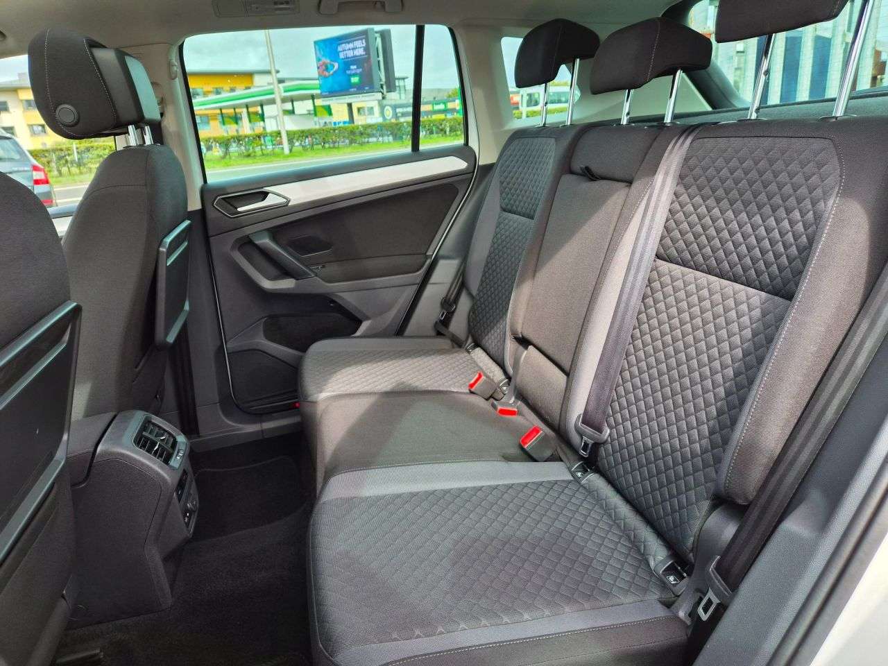 2018 VOLKSWAGEN TIGUAN 2018 VOLKSWAGEN TIGUAN