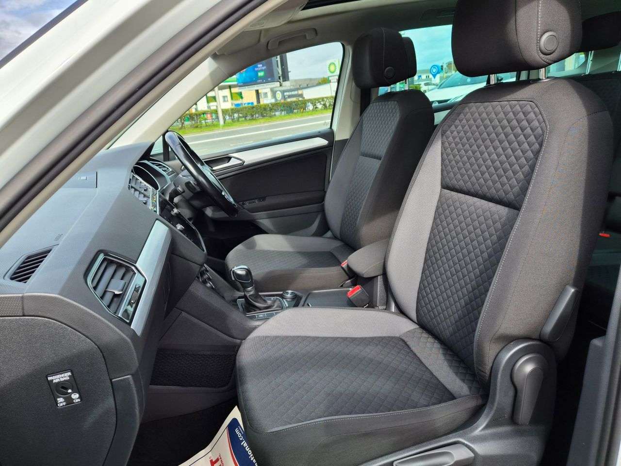 2018 VOLKSWAGEN TIGUAN 2018 VOLKSWAGEN TIGUAN