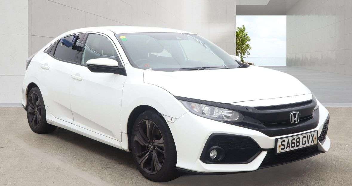 A 2018 HONDA CIVIC 1.6 i-DTEC SR Hatchback 5dr Diesel Manual Euro 6 (s/s) (120 ps) A 2018 HONDA CIVIC 1.6 i-DTEC SR Hatchback 5dr Diesel Manual Euro 6 (s/s) (120 ps)