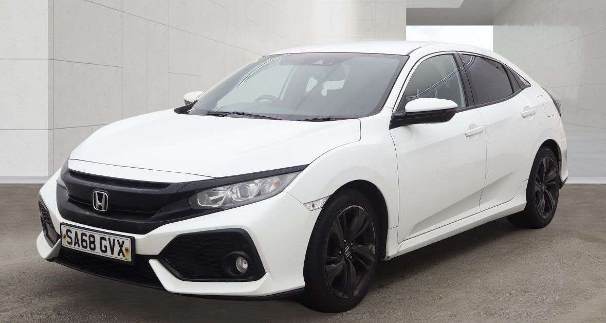 A 2018 HONDA CIVIC 1.6 i-DTEC SR Hatchback 5dr Diesel Manual Euro 6 (s/s) (120 ps) A 2018 HONDA CIVIC 1.6 i-DTEC SR Hatchback 5dr Diesel Manual Euro 6 (s/s) (120 ps)