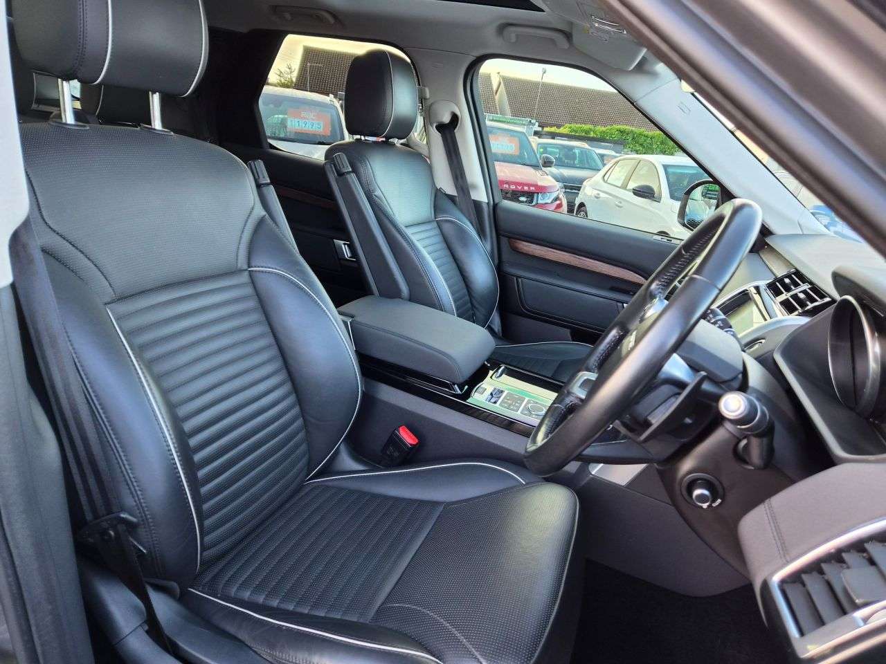 2017 LAND ROVER DISCOVERY 5 2017 LAND ROVER DISCOVERY 5