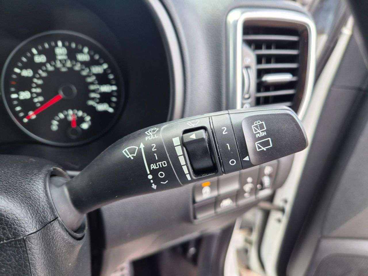 2019 KIA SPORTAGE 2019 KIA SPORTAGE