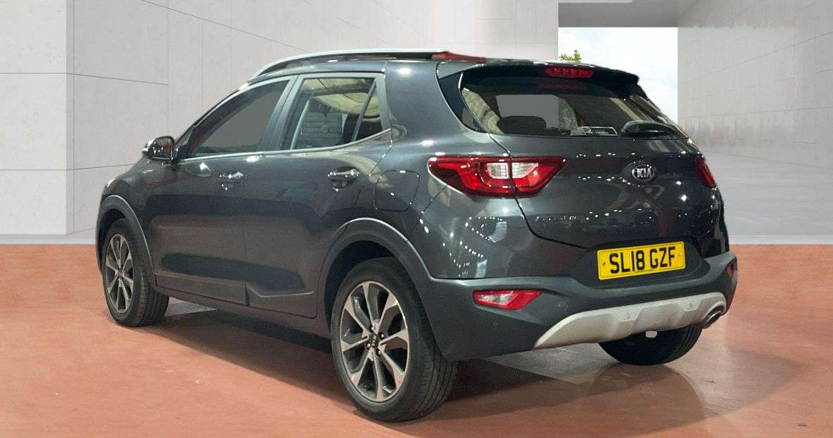 A 2018 KIA STONIC 1.6 CRDi 2 SUV 5dr Diesel Manual Euro 6 (s/s) (108 bhp) A 2018 KIA STONIC 1.6 CRDi 2 SUV 5dr Diesel Manual Euro 6 (s/s) (108 bhp)