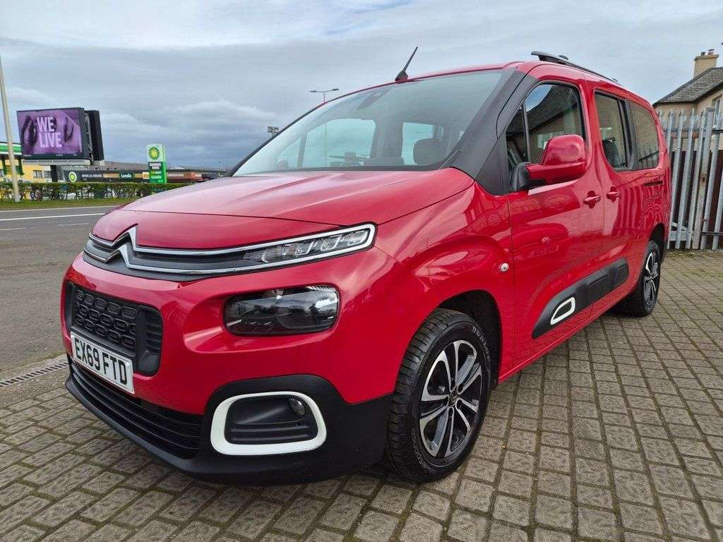 A 2019 CITROEN BERLINGO 1.5 BlueHDi Flair XL MPV 5dr Diesel Manual Euro 6 (100 ps) A 2019 CITROEN BERLINGO 1.5 BlueHDi Flair XL MPV 5dr Diesel Manual Euro 6 (100 ps)