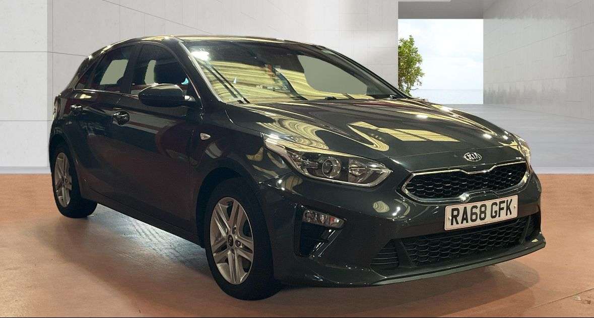 A 2019 KIA CEED 1.6 CRDi ECO 2 Hatchback 5dr Diesel Manual Euro 6 (s/s) (114 bhp) A 2019 KIA CEED 1.6 CRDi ECO 2 Hatchback 5dr Diesel Manual Euro 6 (s/s) (114 bhp)