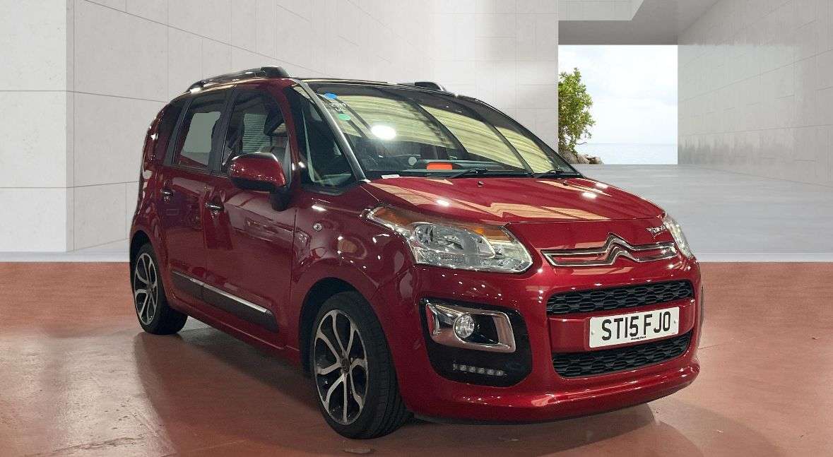A 2015 CITROEN C3 PICASSO 1.6 HDi Selection MPV 5dr Diesel Manual Euro 5 (90 ps) A 2015 CITROEN C3 PICASSO 1.6 HDi Selection MPV 5dr Diesel Manual Euro 5 (90 ps)