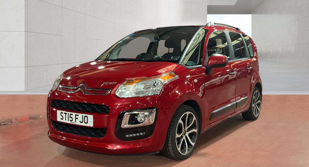 A 2015 CITROEN C3 PICASSO 1.6 HDi Selection MPV 5dr Diesel Manual Euro 5 (90 ps) A 2015 CITROEN C3 PICASSO 1.6 HDi Selection MPV 5dr Diesel Manual Euro 5 (90 ps)