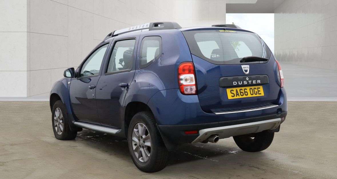 A 2016 DACIA DUSTER 1.5 dCi Laureate SUV 5dr Diesel Manual 4WD Euro 6 (s/s) (110 ps) A 2016 DACIA DUSTER 1.5 dCi Laureate SUV 5dr Diesel Manual 4WD Euro 6 (s/s) (110 ps)