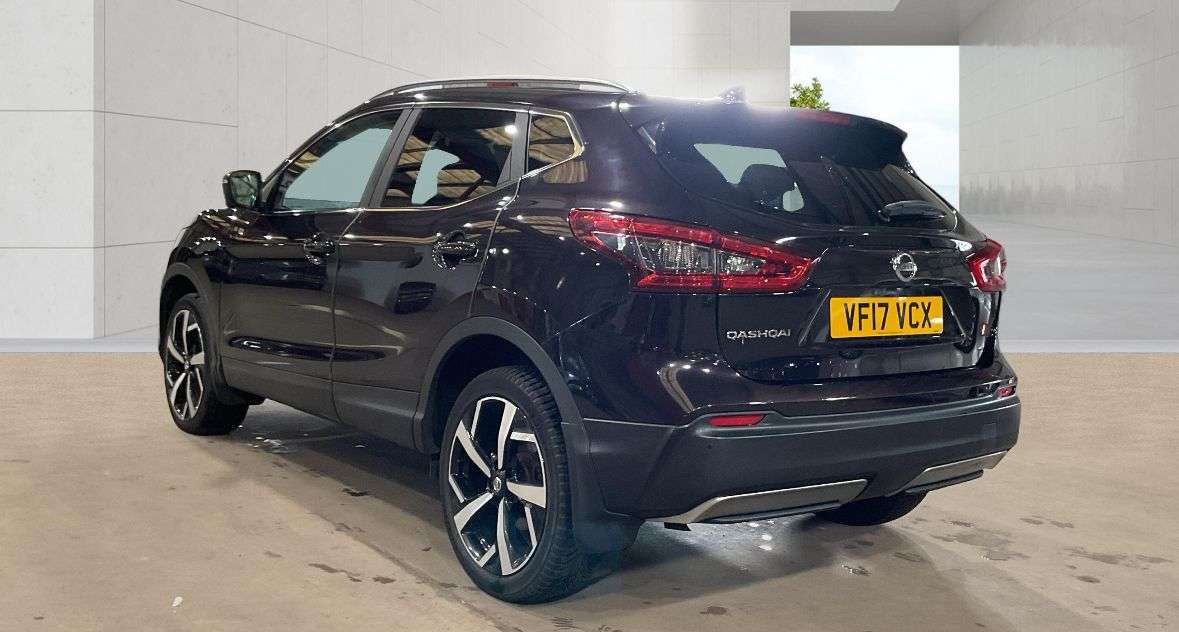 A 2017 NISSAN QASHQAI 1.6 dCi Tekna SUV 5dr Diesel Manual Euro 6 (s/s) (130 ps) A 2017 NISSAN QASHQAI 1.6 dCi Tekna SUV 5dr Diesel Manual Euro 6 (s/s) (130 ps)