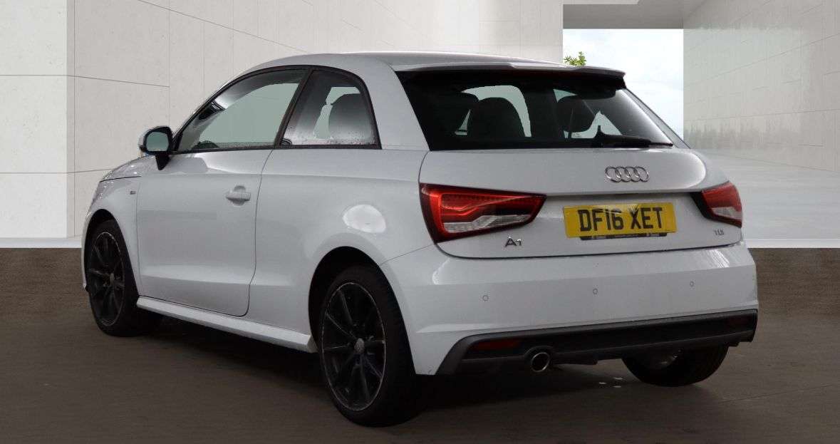 A 2016 AUDI A1 1.6 TDI S line Hatchback 3dr Diesel Manual Euro 6 (s/s) (116 ps) A 2016 AUDI A1 1.6 TDI S line Hatchback 3dr Diesel Manual Euro 6 (s/s) (116 ps)