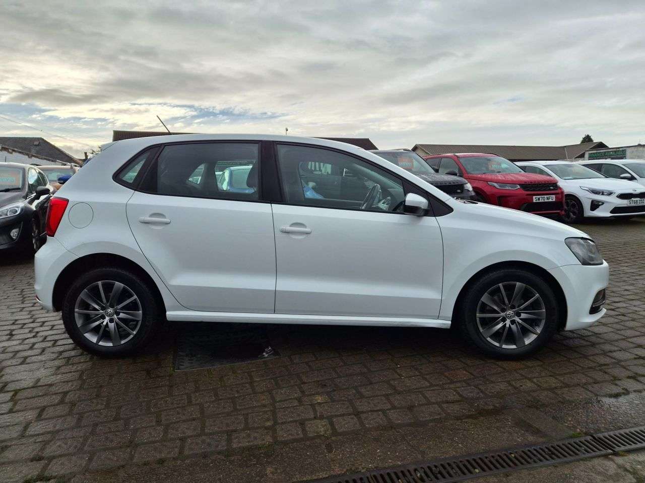 2014 VOLKSWAGEN POLO 2014 VOLKSWAGEN POLO