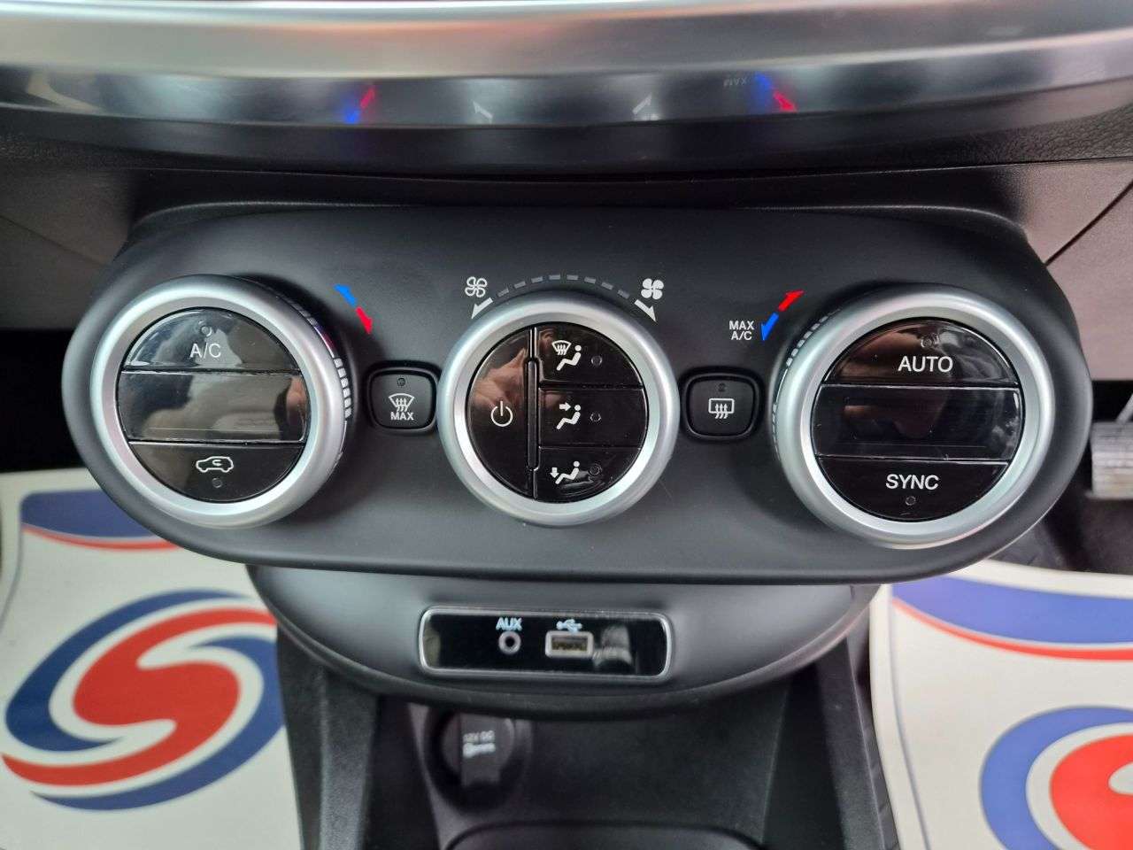 2016 FIAT 500X 2016 FIAT 500X