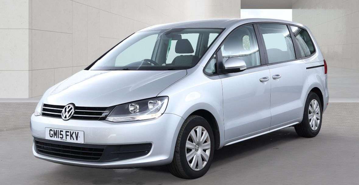 A 2015 VOLKSWAGEN SHARAN 2.0 TDI BlueMotion Tech S MPV 5dr Diesel DSG Euro 5 (s/s) (140 ps) A 2015 VOLKSWAGEN SHARAN 2.0 TDI BlueMotion Tech S MPV 5dr Diesel DSG Euro 5 (s/s) (140 ps)