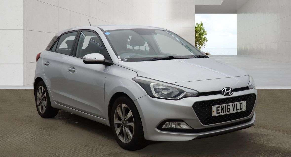 A 2016 HYUNDAI I20 1.2 Blue Drive SE Hatchback 5dr Petrol Manual Euro 6 (s/s) (84 ps) A 2016 HYUNDAI I20 1.2 Blue Drive SE Hatchback 5dr Petrol Manual Euro 6 (s/s) (84 ps)