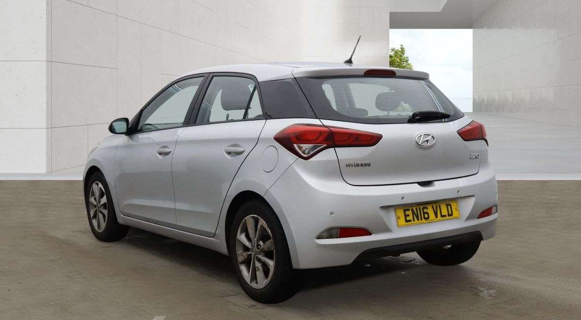 A 2016 HYUNDAI I20 1.2 Blue Drive SE Hatchback 5dr Petrol Manual Euro 6 (s/s) (84 ps) A 2016 HYUNDAI I20 1.2 Blue Drive SE Hatchback 5dr Petrol Manual Euro 6 (s/s) (84 ps)
