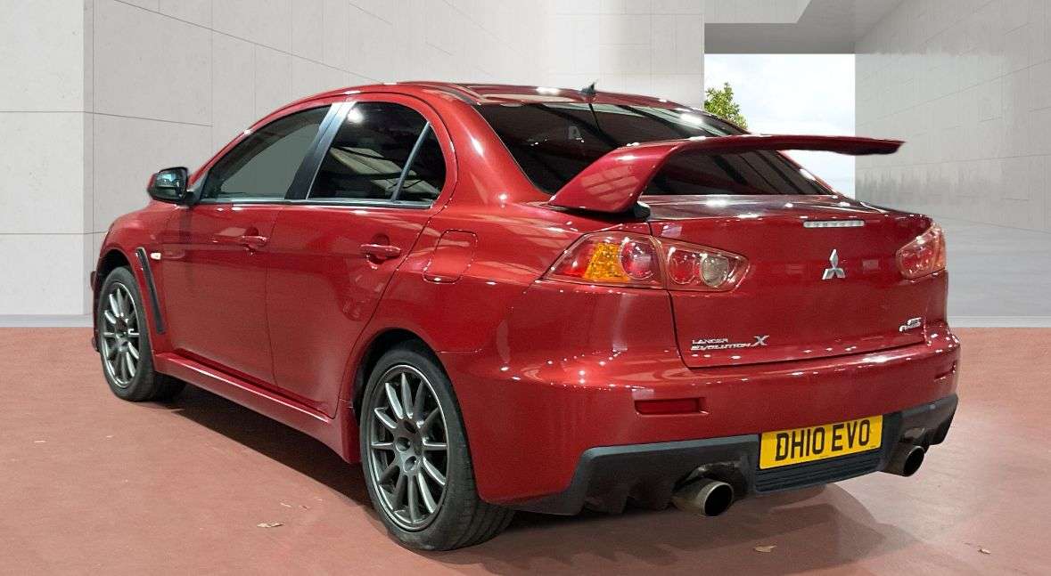 A 2011 MITSUBISHI LANCER 2.0T EVO X GSR FQ-300 Saloon 4dr Petrol SST 4WD Euro 4 (290 ps) A 2011 MITSUBISHI LANCER 2.0T EVO X GSR FQ-300 Saloon 4dr Petrol SST 4WD Euro 4 (290 ps)